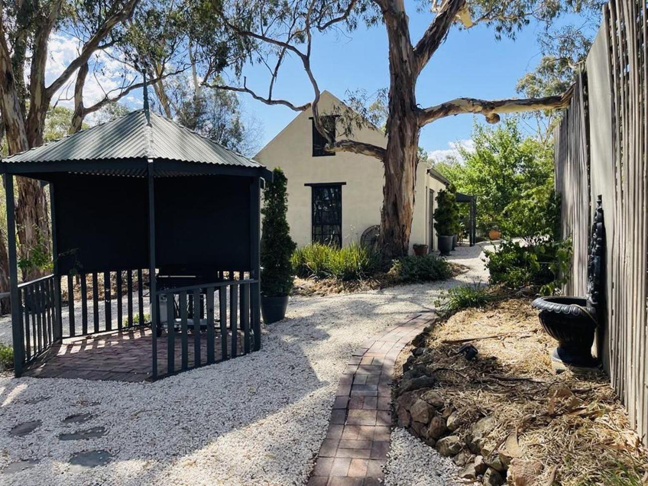 St Helen'S Cottages Clare Extérieur photo
